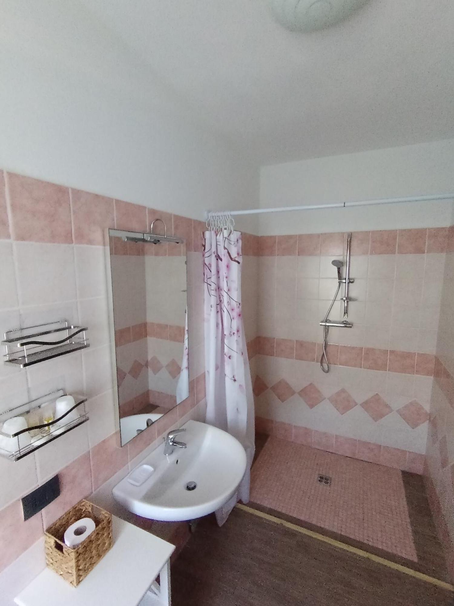 Ospitidelpero Bed & Breakfast Piozzo Exterior photo